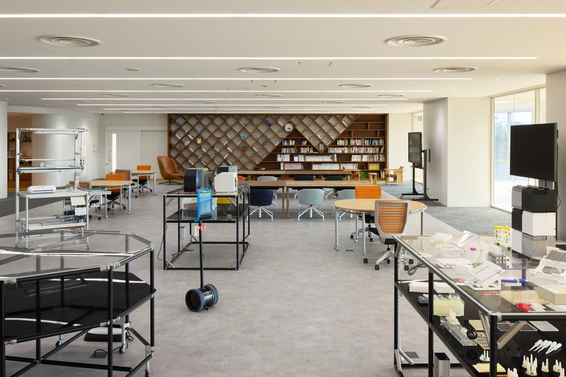 H.U. Bioness Complex